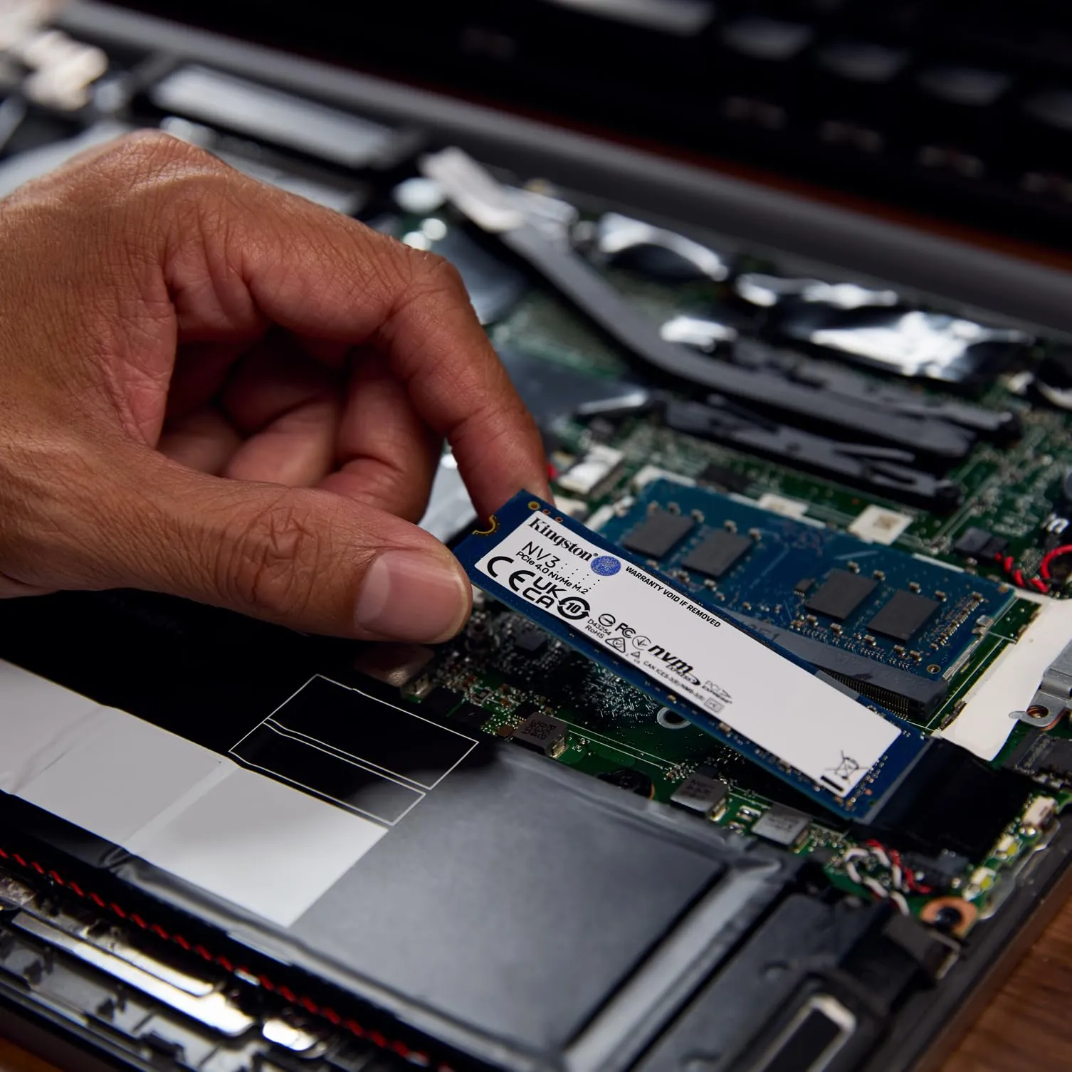 Kingston NV3 2000GB M.2 2280 PCIe 4.0 NVMe SSD